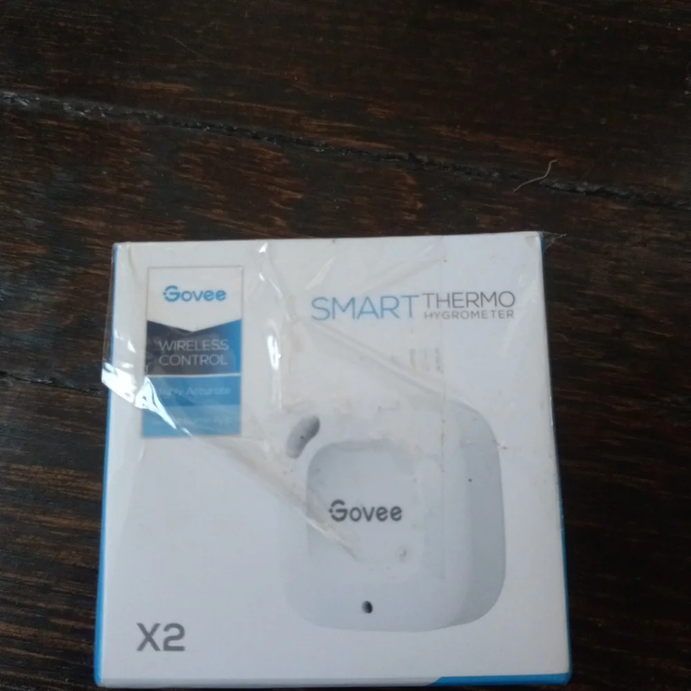 Govee Wireless Control Smart Thermo Hygrometer Open Box White Color X2 - Picture 3 of 12